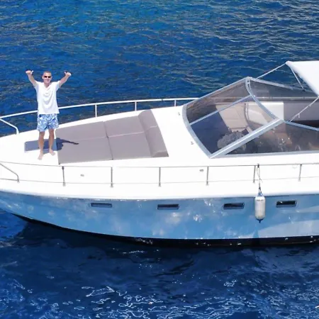 House Boat Golfo Di Napoli Botel *