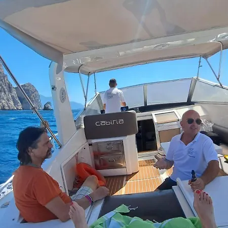 House Boat Golfo Di Napoli * Castellammare di Stabia