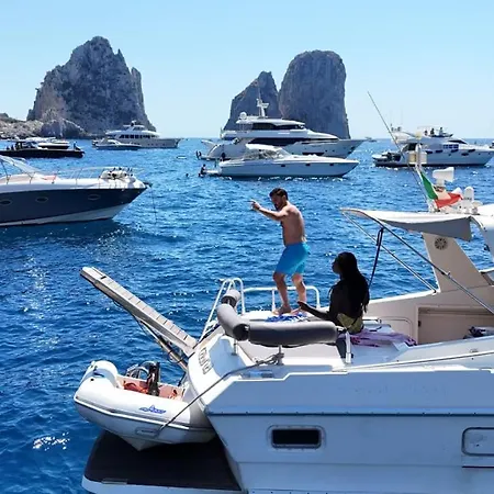House Boat Golfo Di Napoli