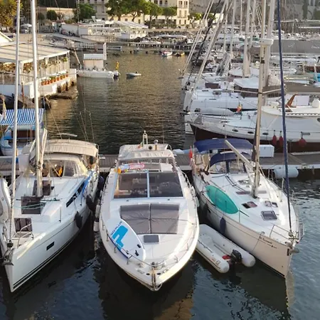 Botel House Boat Golfo Di Napoli