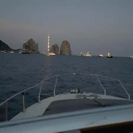 House Boat Golfo Di Napoli Botel Castellammare di Stabia